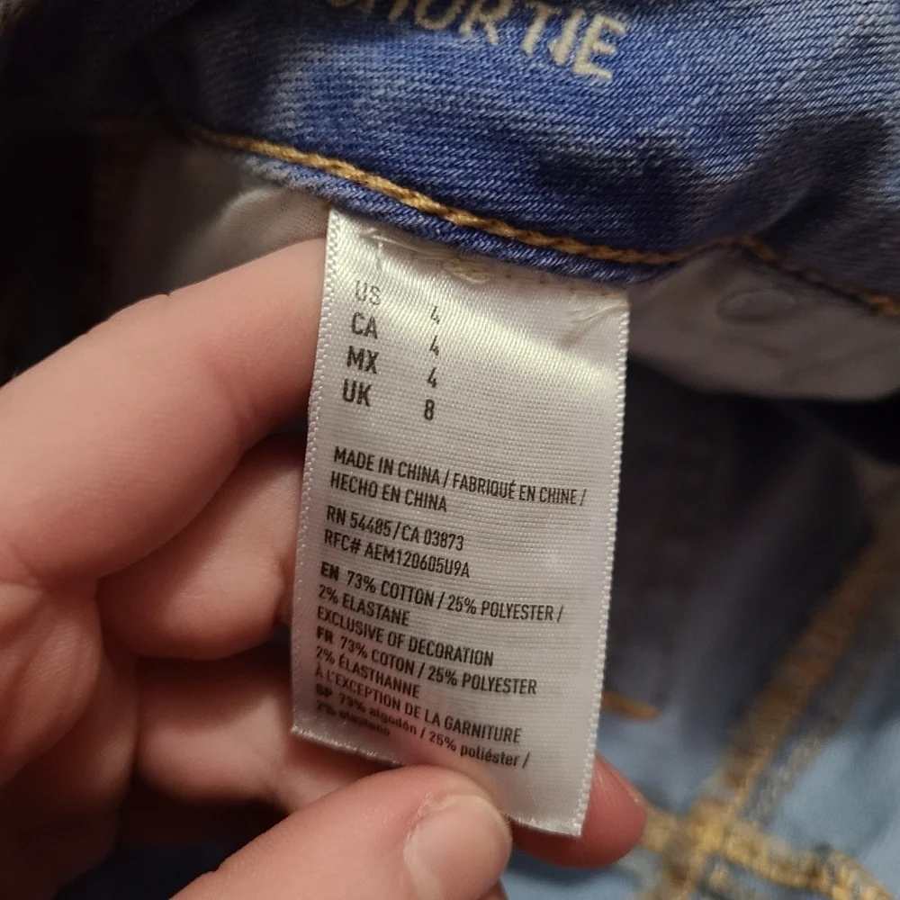 American Eagle Denim Shorts Size 4 - Picture 3 of 6